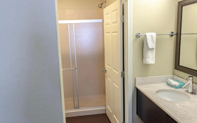 Staybridge Suites Minot by IHG