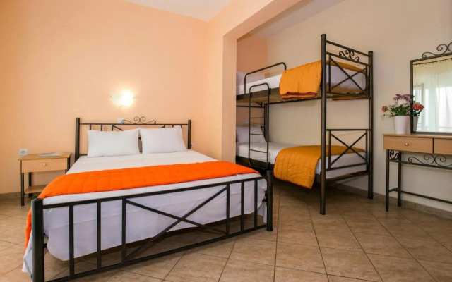 Famelia Studios Lampiris