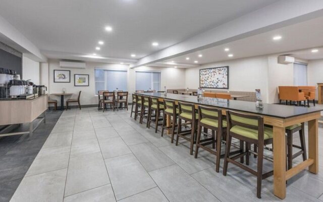 Holiday Inn Express & Suites Charlottetown by IHG