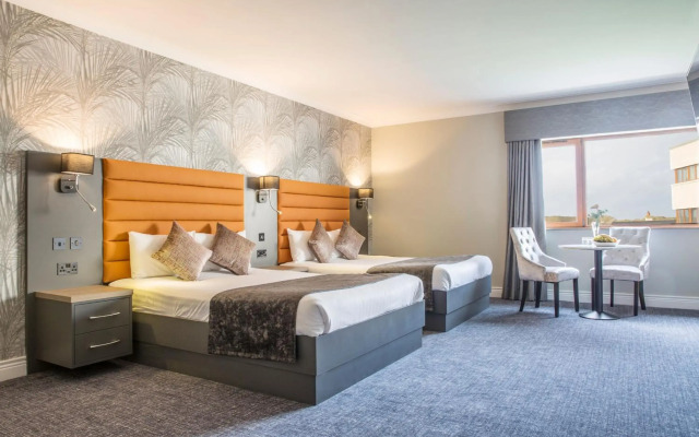 Diamond Coast Hotel