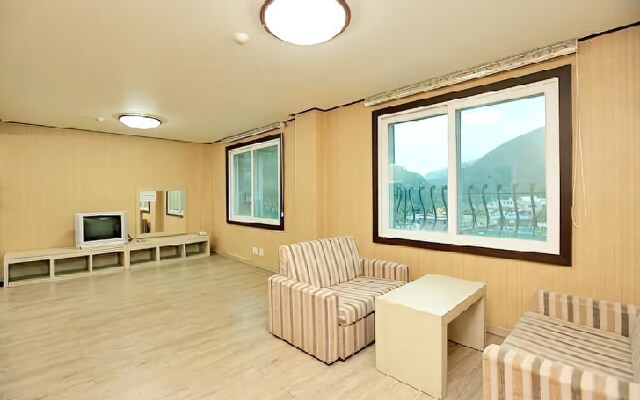 Danyang Carpediem Pension