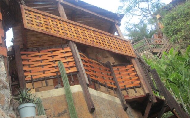 La Loma Linda: Bungalows, Yoga and Feldenkrais