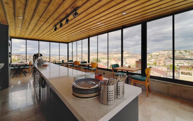 Concept Cave Suites
