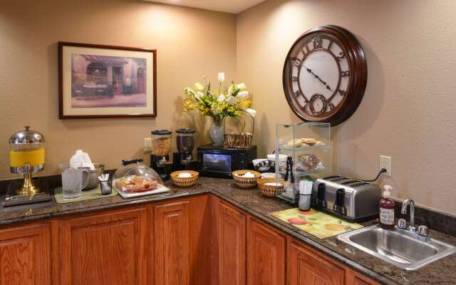 Country Hearth Inn & Suites Edwardsville St. Louis