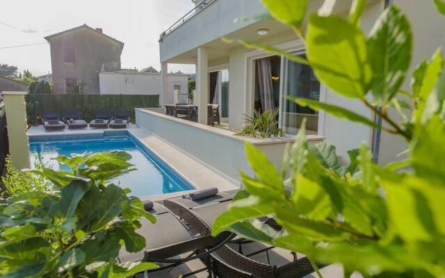 Villa Barbara-Kastela