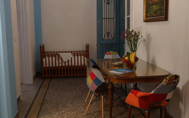 Athens Family Apartments