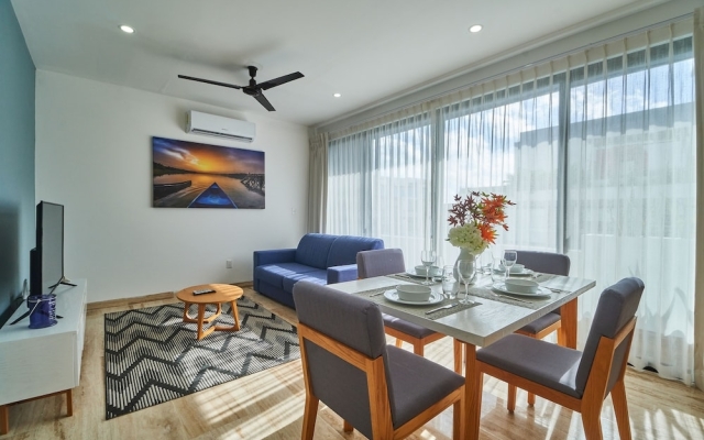 Amira Central 305 By Lockey