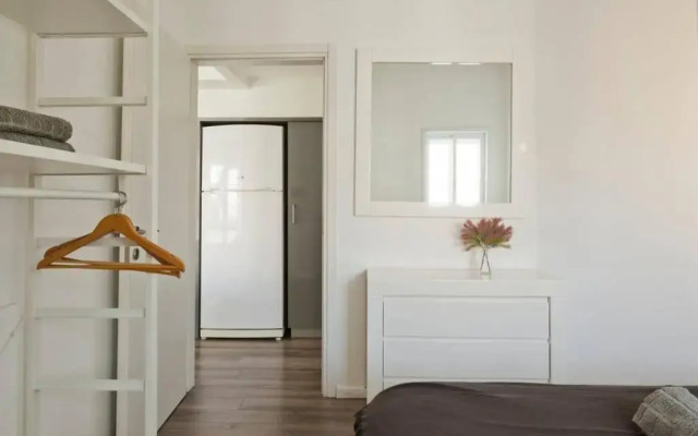 Gordon beach! 2 bedrooms great location