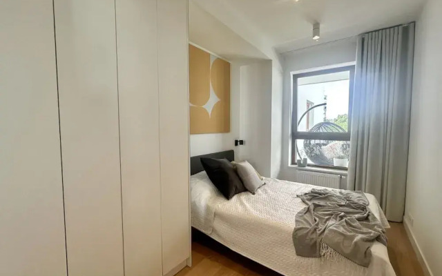 Wola Apartment by Renters Prestige