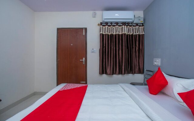 Hotel Golden Arch By OYO Rooms