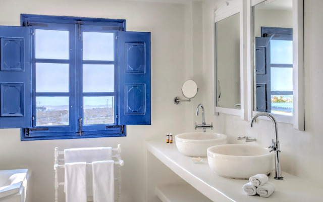 Vedema, a Luxury Collection Resort, Santorini