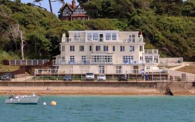 Observation Apartment On The Beach