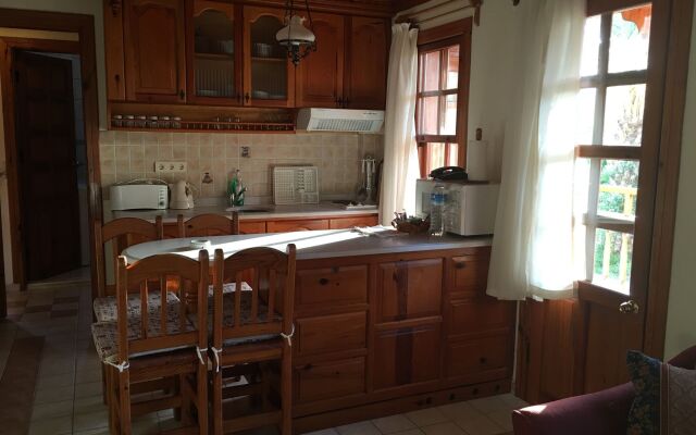 Asur Hotel & Aparts & Villas