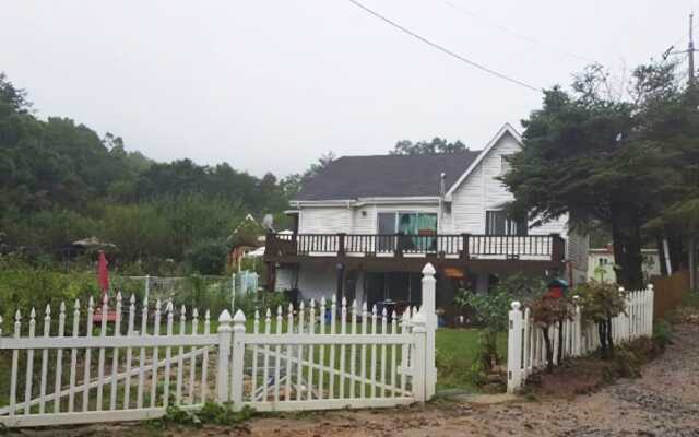 Ganghwa James Pension