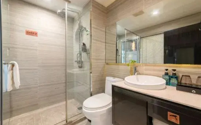 Shangjing Full Seasons Hotel