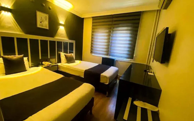 Rer Hotel