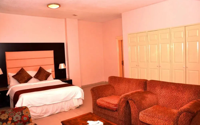 Al-Janadriyah Suites No. 4
