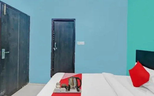 OYO 89612 Hotel Red Stone