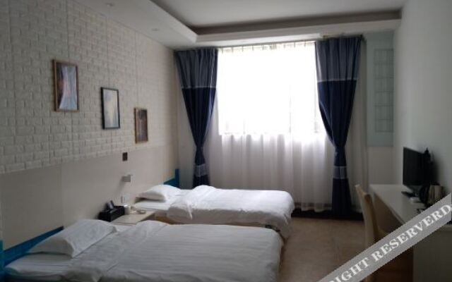 NO 1 Capsule Hotel Beihai