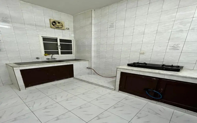 Super OYO 149 Bait Al Ghubaira Furnished Flat