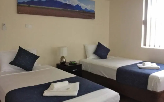 Lees Hotel