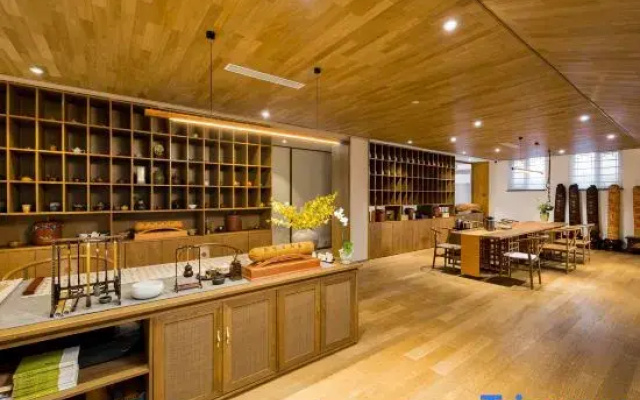 Floral Hotel·Luxury Yunben Hotel (Weihai Huancuilou Shop)