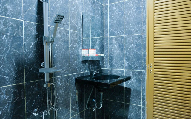 OYO 1149 Hotel Mustika