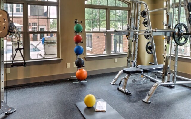 FRONTDESK Cedar Flats Apts Uptown Charlotte