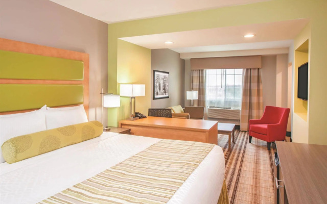 La Quinta Inn & Suites Far Rockaway - JFK Airport