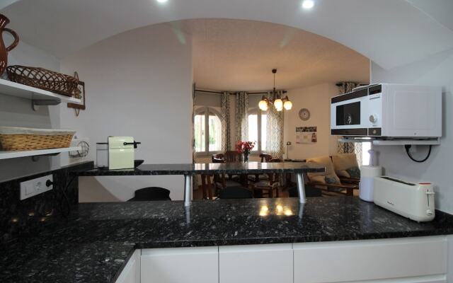Amazing Villa in Empuriabrava With Swimming Pool