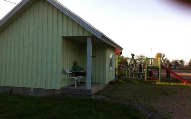 Valaste Guest House and Camping