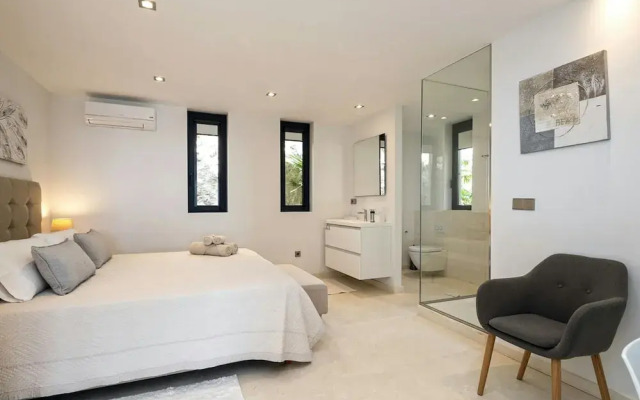 Premium Villa With Infinity Pool