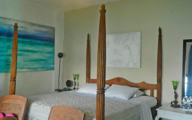 Azur Guesthouse