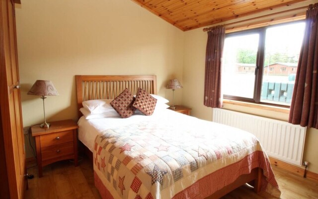 Stunning 4 Bedlog Cabin in Kerrykeel - Sleeps 10