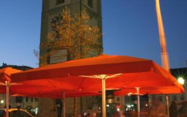 Hotel zum Goldenen Schiff