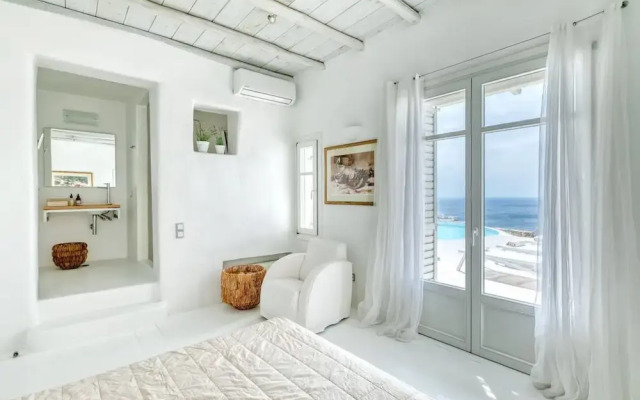 Crystal Villa 6 Bedroom