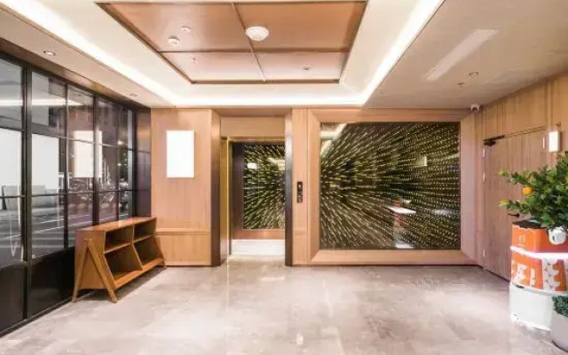 Orange Hotel (Shenzhen Longhua Dalang Commercial Center)