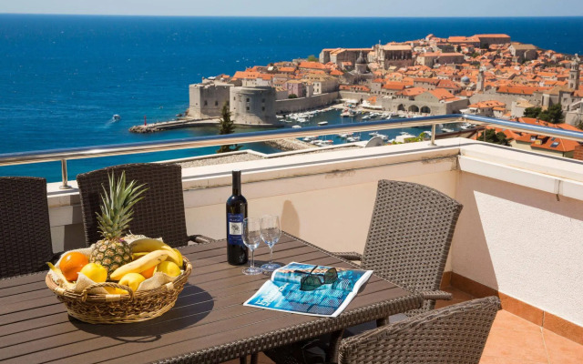 Penthouse the Best Old Town View