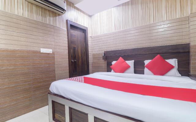 OYO 67212 Jain Hotels & Isbt Agra