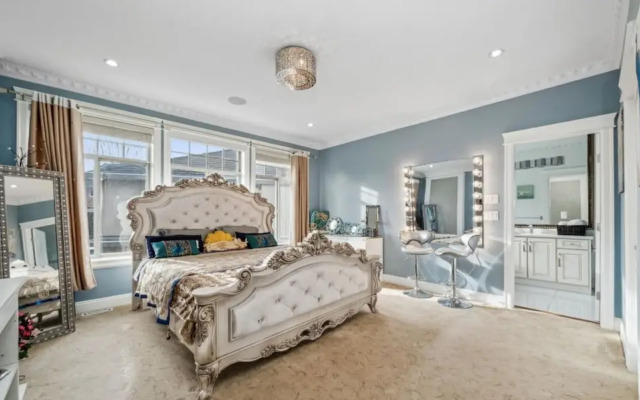 Royal Boutique Hotel