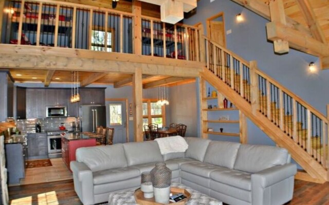 Five Bears Den - Views from EVERY room