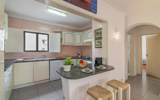 Vilamoura Central 1 by Homing