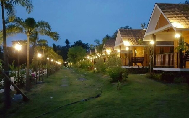 Chang Puak Resort Damnoen Saduak