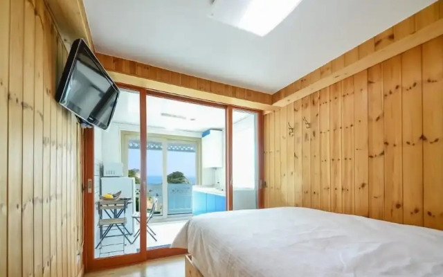 Geoje Santorini Pension