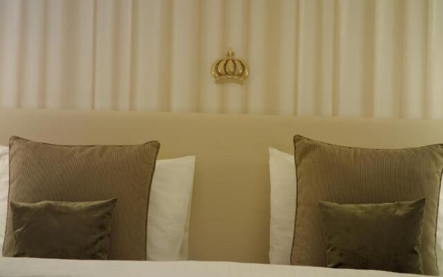 Hotel AVA