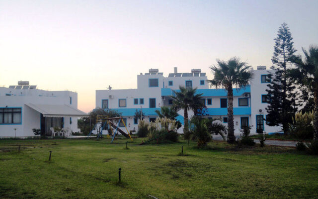 Anthia Apartments