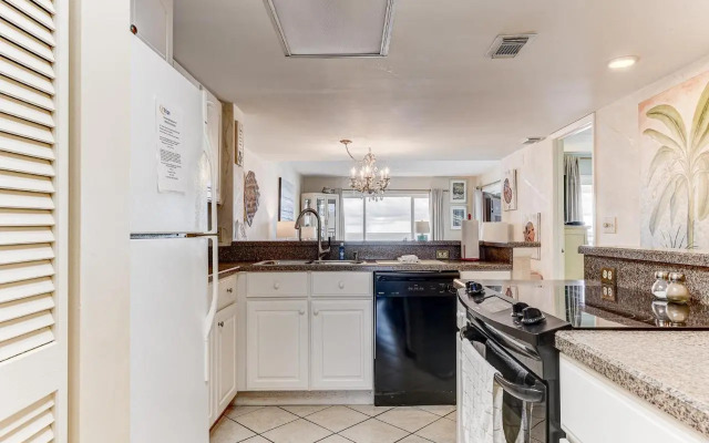 Windjammer Apartment 412