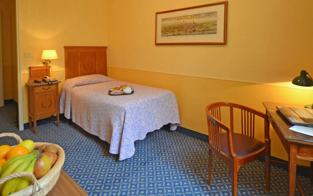 Hotel Roma E Rocca Cavour