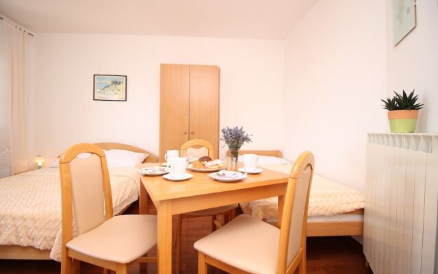 Apartments Ivona 4
