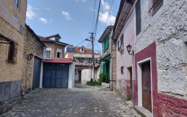 Private room historic center Elbasan